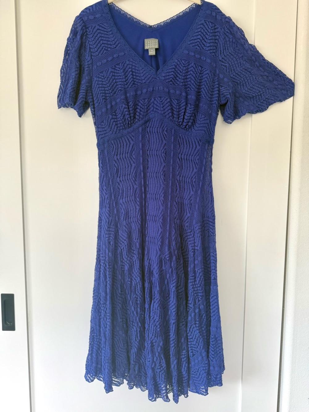 Cobalt Lace Midi Dress with V-Neck L
